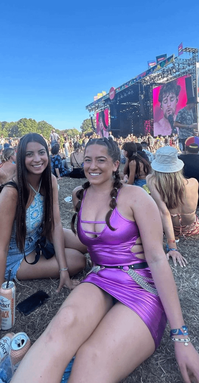 Bustly slut in a festival