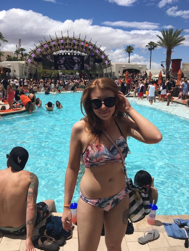 Missing the pool parties in Vegas 💦