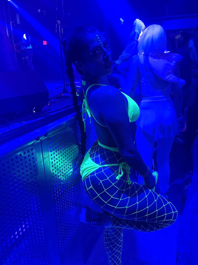 Neon alien babe for space ball